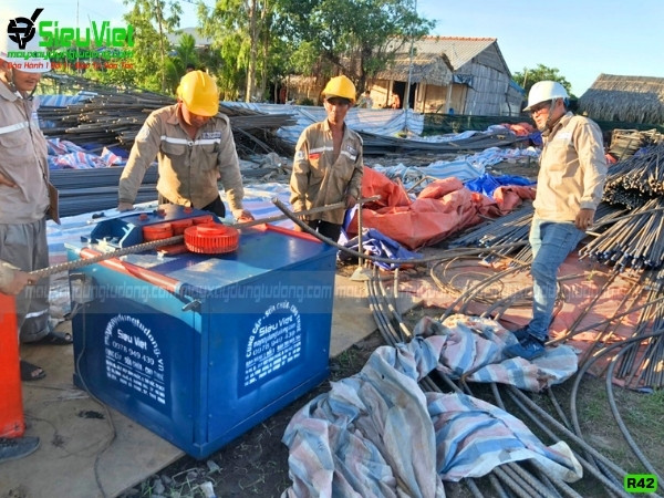 Máy uốn tròn sắt R42 cho thuê tại Tây Ninh