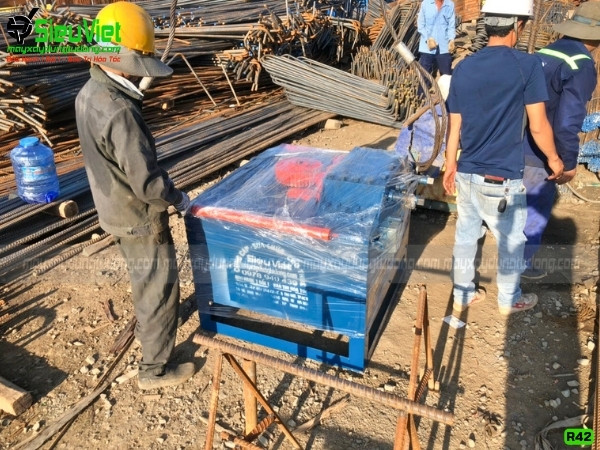 Máy uốn tròn sắt R42 cho thuê tại Bình Dương