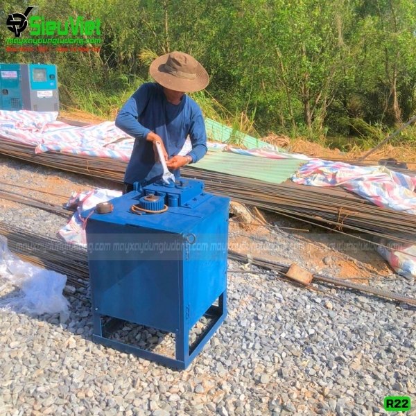 Máy uốn tròn sắt R22 cho thuê tại Hậu Giang