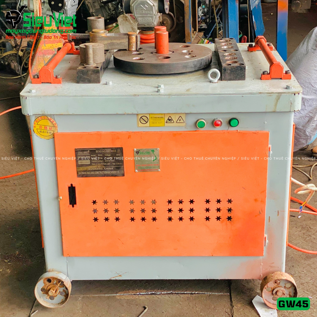 Cho thuê máy uốn sắt GW45 Trung Quốc - Điện 380V, 3 Pha theo tháng
