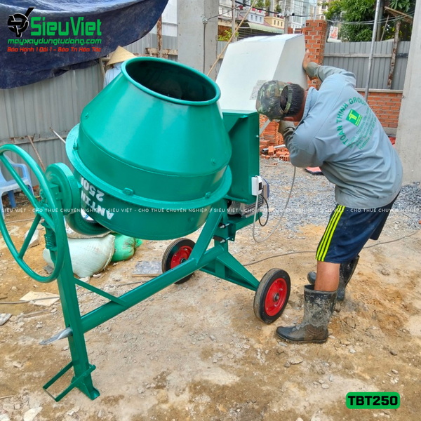 Máy trộn bê tông 250L TBT250