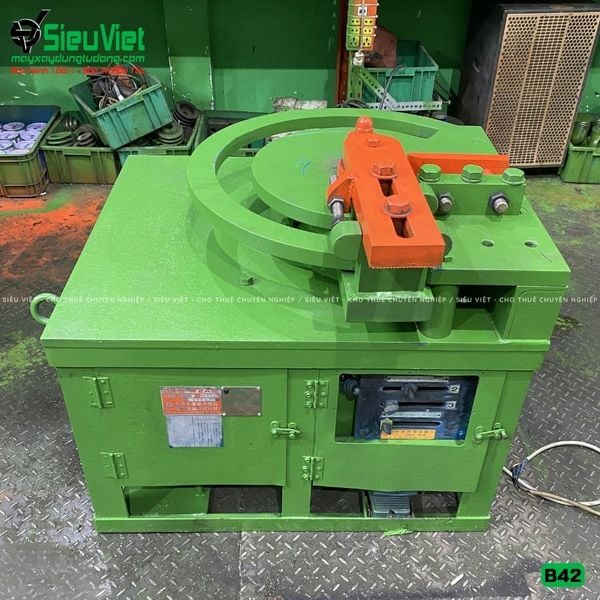 Máy uốn sắt B42 Nhật Bản cũ tại Siêu Việt