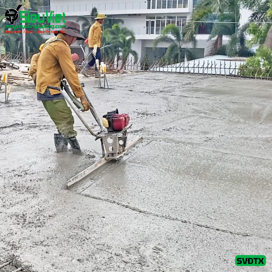 Máy đầm thước động cơ xăng GX35 SVĐTX