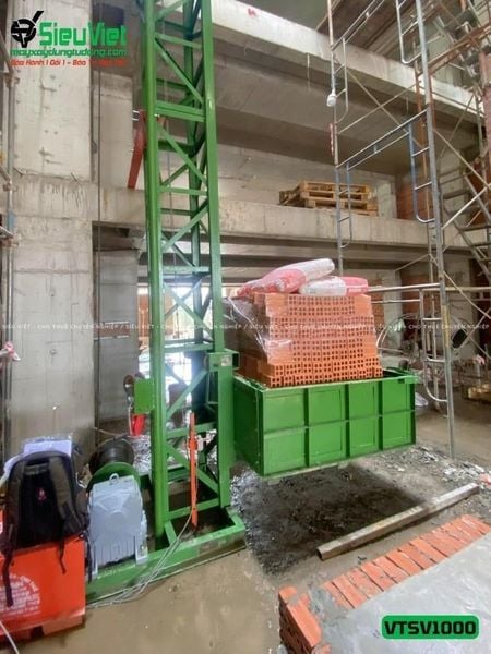 Vận thăng nâng hàng tải trọng 1000Kg - VTSV1000