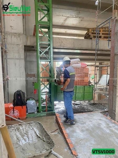 Vận thăng nâng hàng tải trọng 1000Kg - VTSV1000