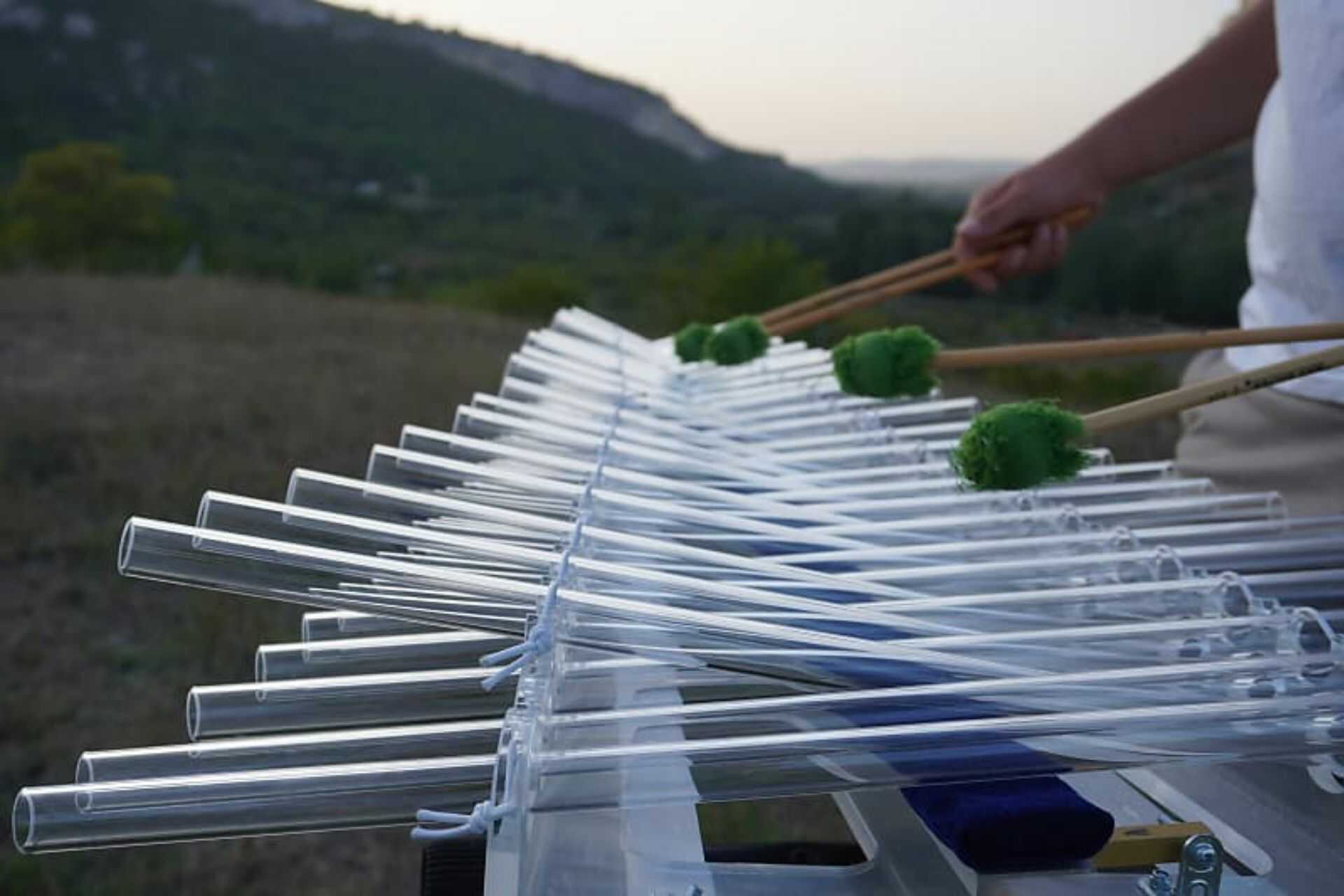 Cristalophone – Khám phá vẻ đẹp trong suốt của âm thanh pha lê