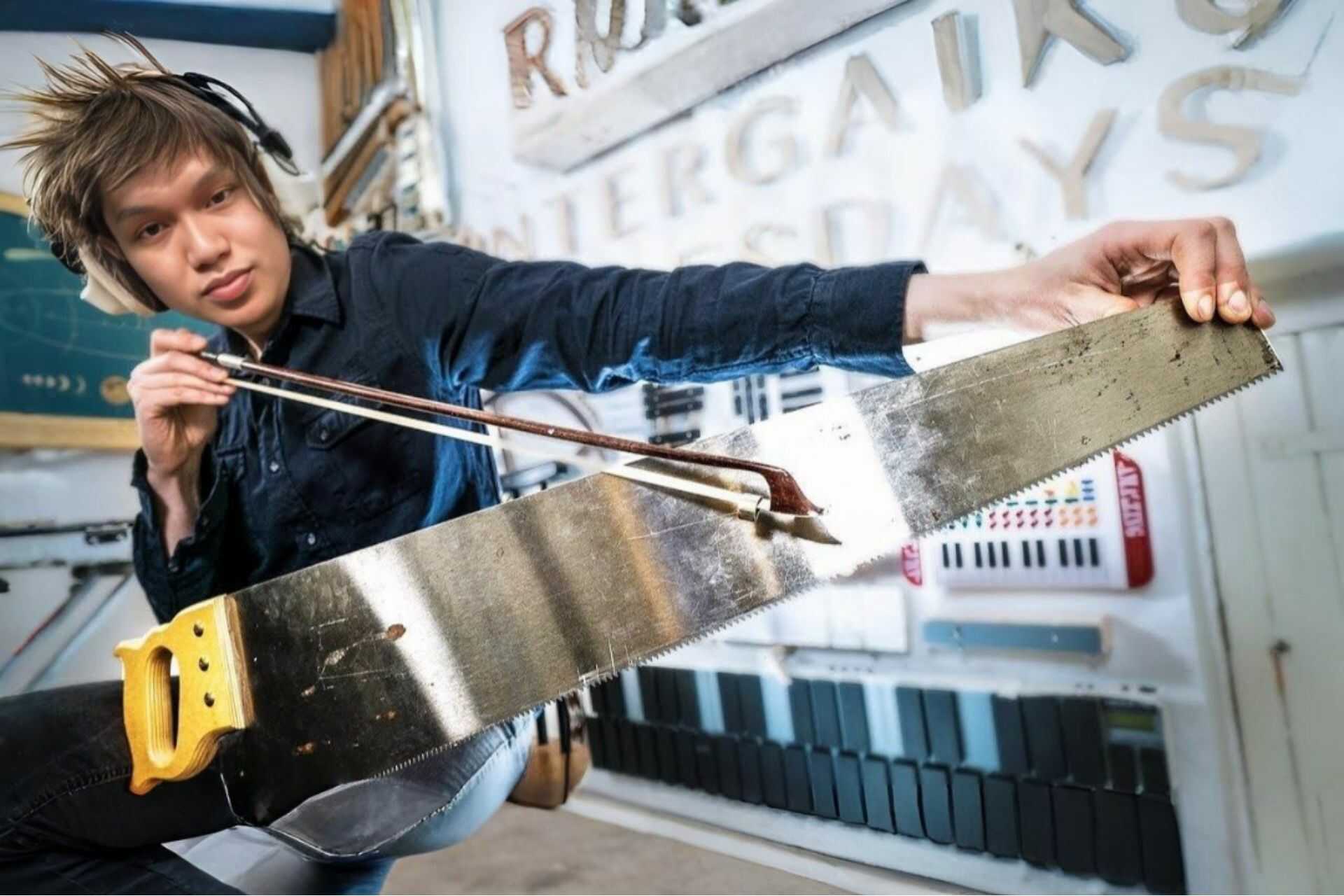 Đàn Cưa Âm Nhạc (Musical Saw): Âm thanh huyền ảo từ một dụng cụ bất ngờ