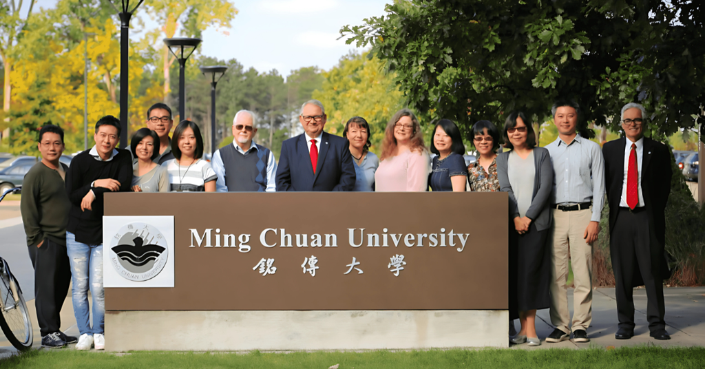 Đại Học Minh Truyền