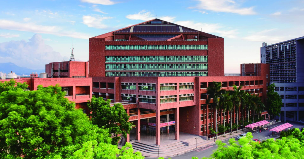 Chi Phí Đại học Khoa học Kỹ thuật Ngô Phụng