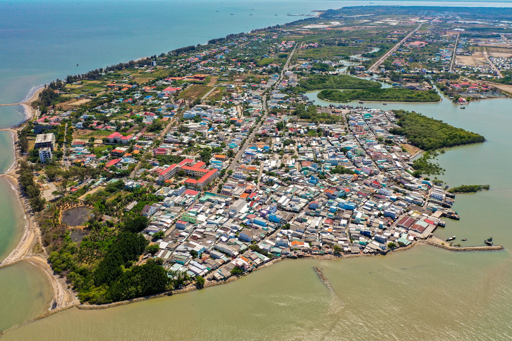 Đường bờ biển dài