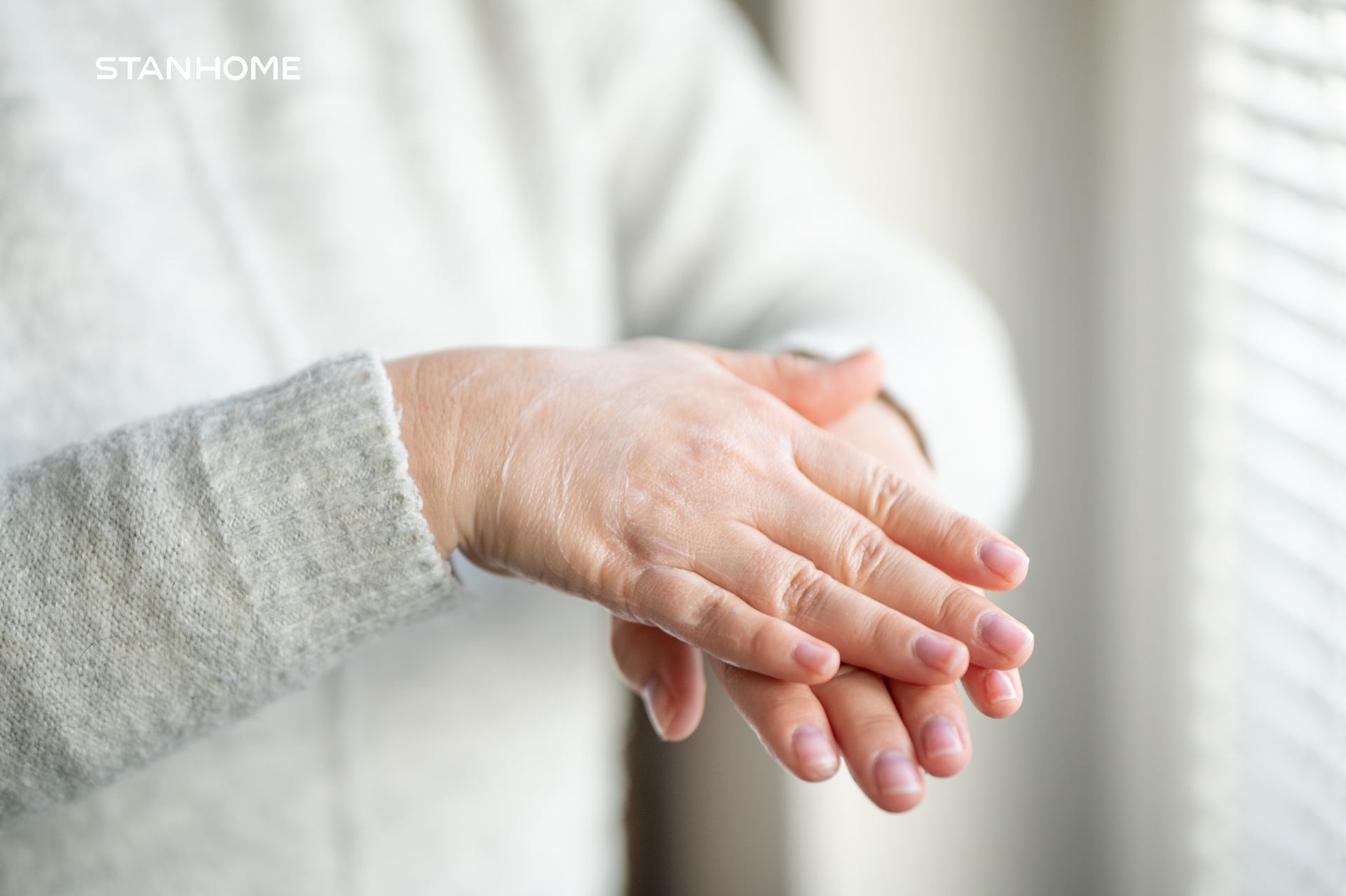 Chăm sóc da khô nhạy cảm ngừa dị ứng mùa hanh khô