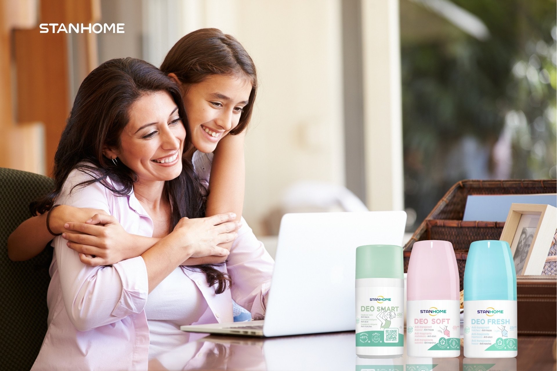 Lăn khử mùi không cồn Stanhome Deo Smart, Deo Fresh và Deo Soft là gợi ý phù hợp cho bé gái ở tuổi dậy thì