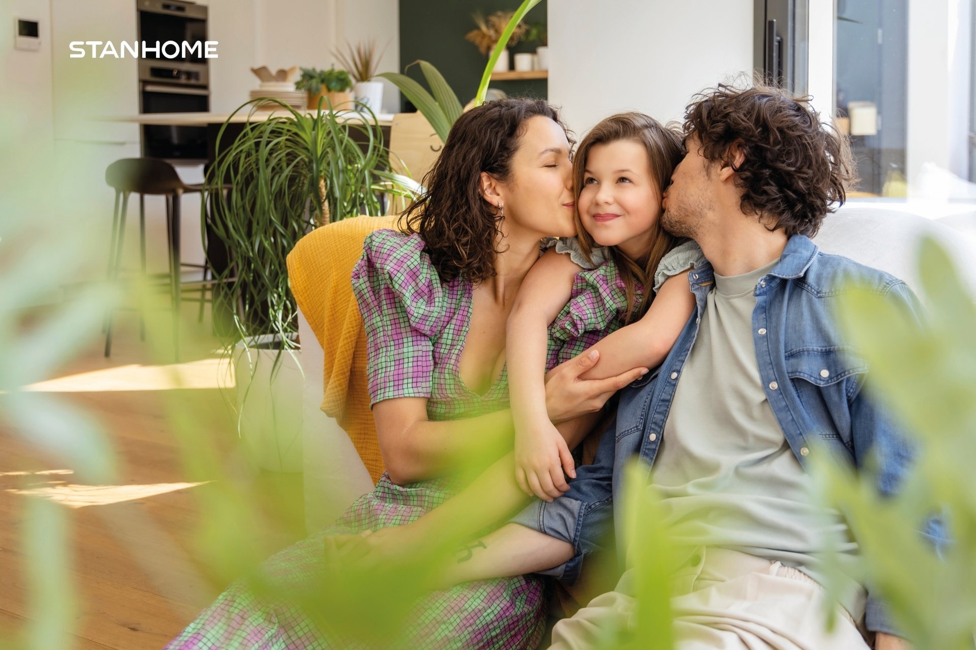 Stanhome ứng dụng công nghệ ba tầng hương: hương đầu, hương giữa và hương cuối vào sản phẩm chăm sóc da.