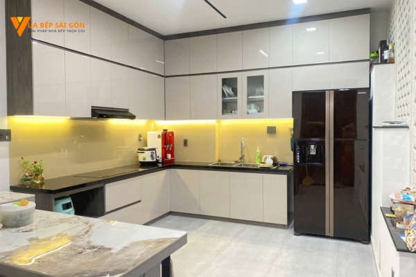 Tủ Bếp Nhựa Cao Cấp Có Tốt Không? Những Điều Cần Biết Trước Khi Mua