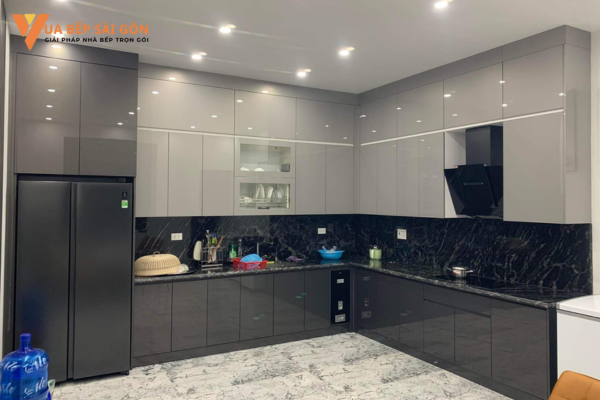 Xu Hướng Mẫu Tủ Bếp Nhựa Đặc Năm 2025 – Đẹp, Bền, Tiện Lợi