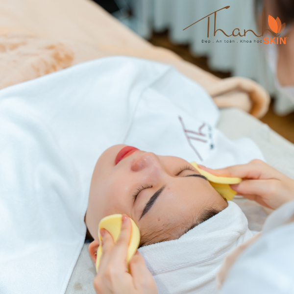 Bí Quyết Chăm Sóc Da Buổi Tối Để Có Làn Da Rạng Rỡ