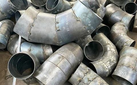 HOÀN THÀNH ĐƠN HÀNG SẢN XUẤT CÁC LÔ ĐƯỜNG ỐNG KẾT CẤU THÉP XUẤT KHẨU ĐI CÁC NƯỚC EU