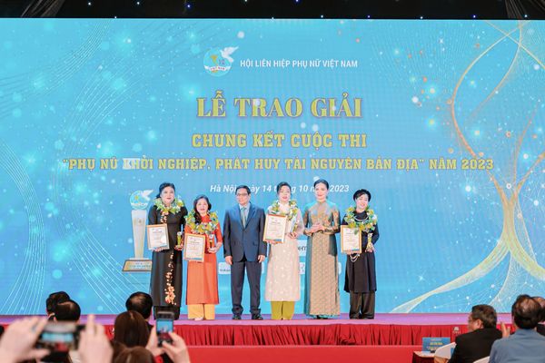 Phụ nữ với khát vọng khởi nghiệp từ tài nguyên bản địa