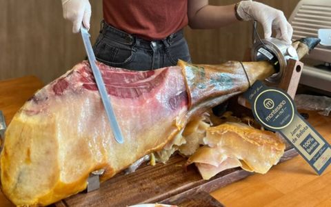 Vì sao đùi heo muối Montesano dẫn đầu thị trường đùi heo muối cao cấp tại Việt Nam?