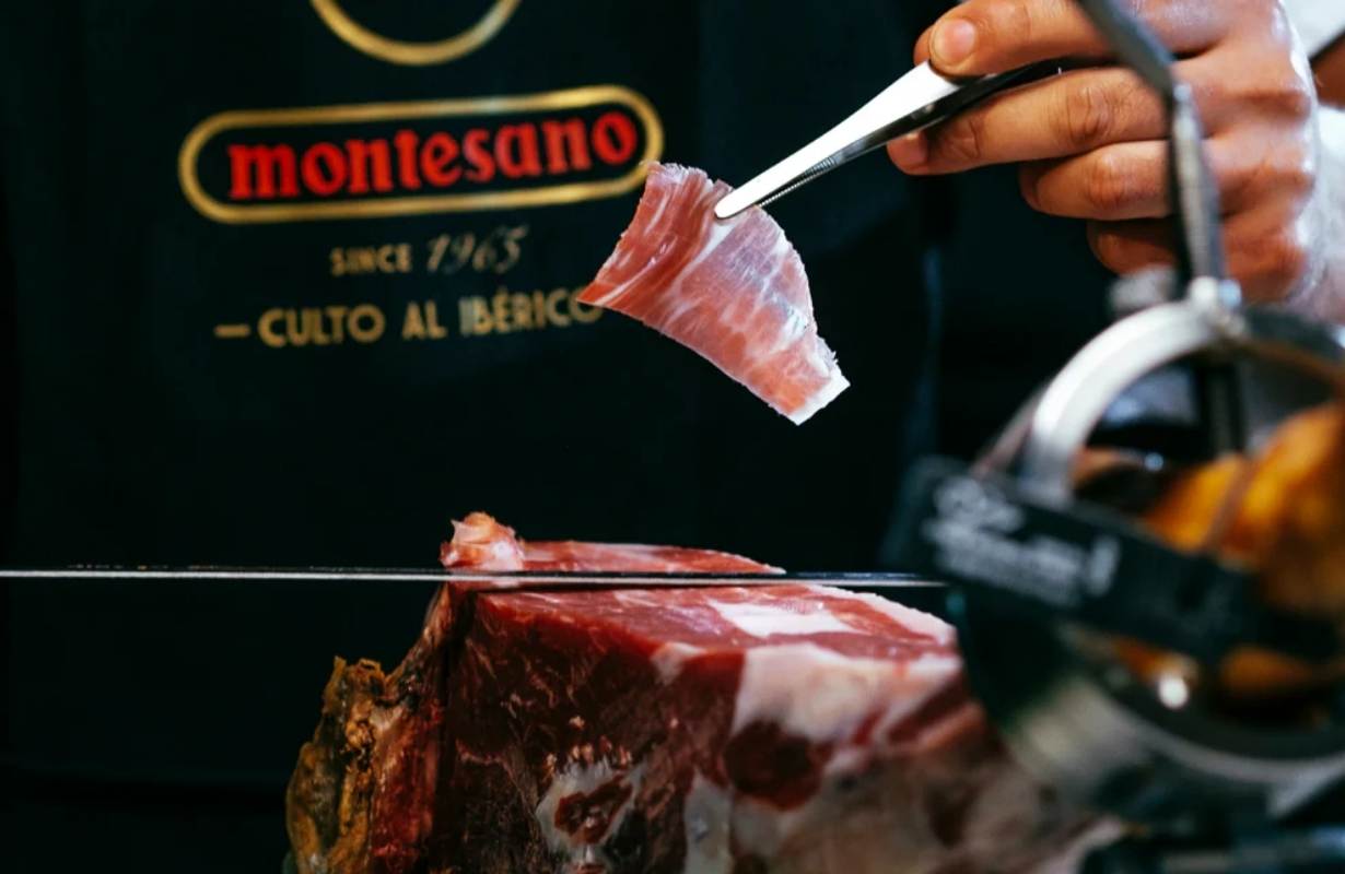 Giới thiệu về thương hiệu đùi heo muối Montesano