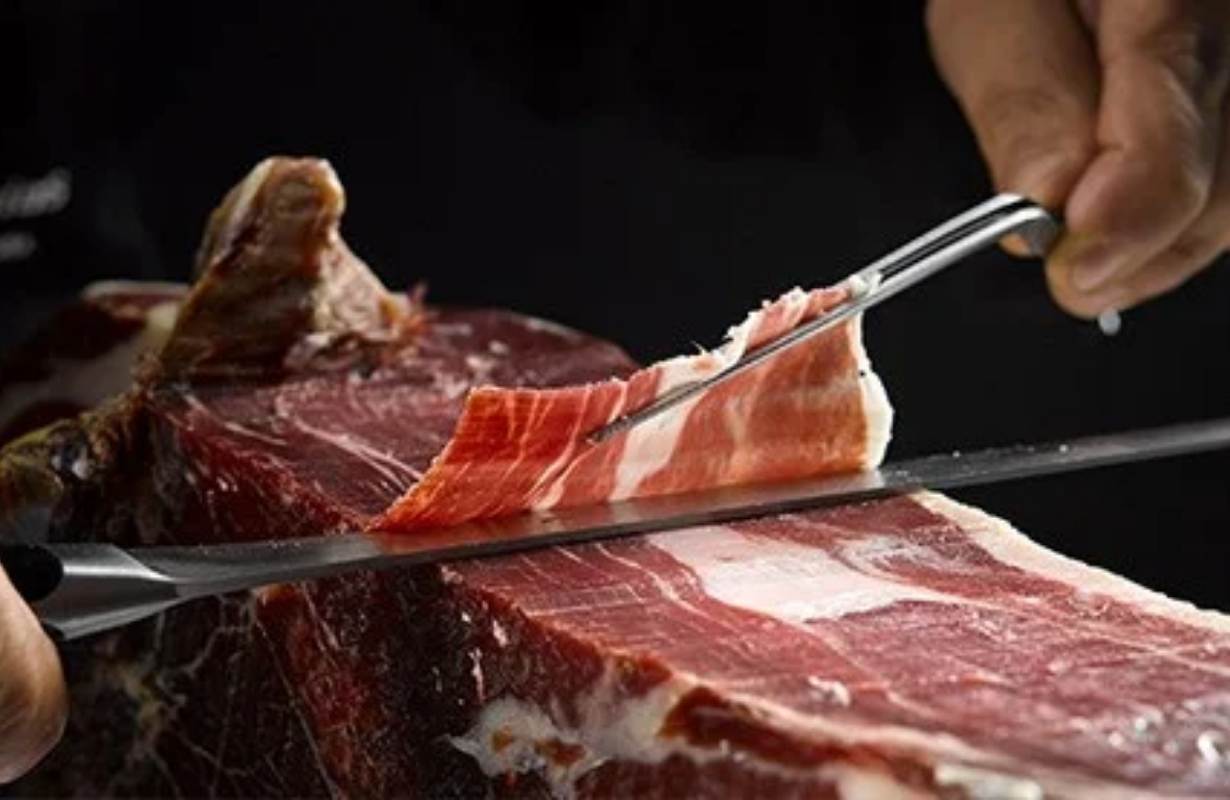 Đùi heo muối Montesano cam kết về chất lượng và an toàn thực phẩm