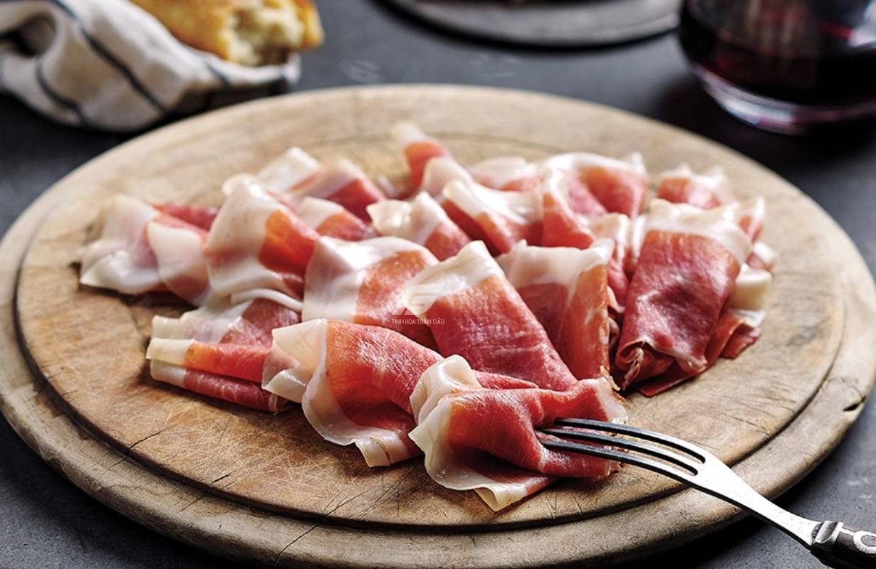 Gợi ý cách thưởng thức đùi heo muối Iberico