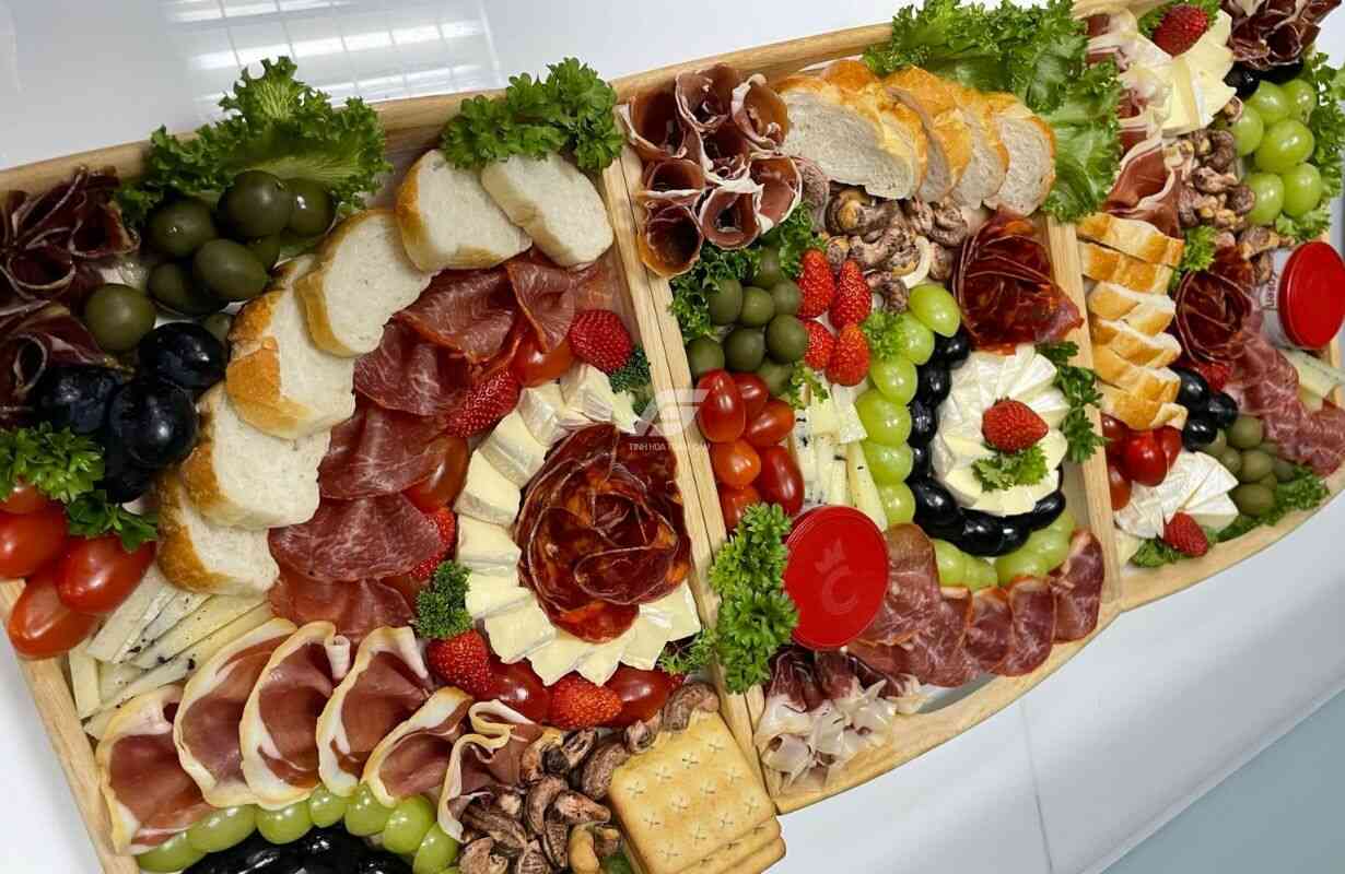 Cách bày biện và trang trí khay Cold cuts Iberico tại nhà đẹp mắt