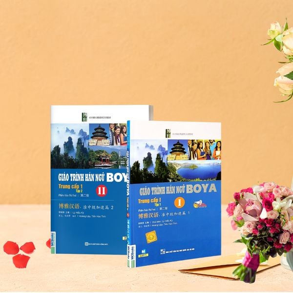 2 cuốn Giáo trình Hán Ngữ Boya trung cấp 1