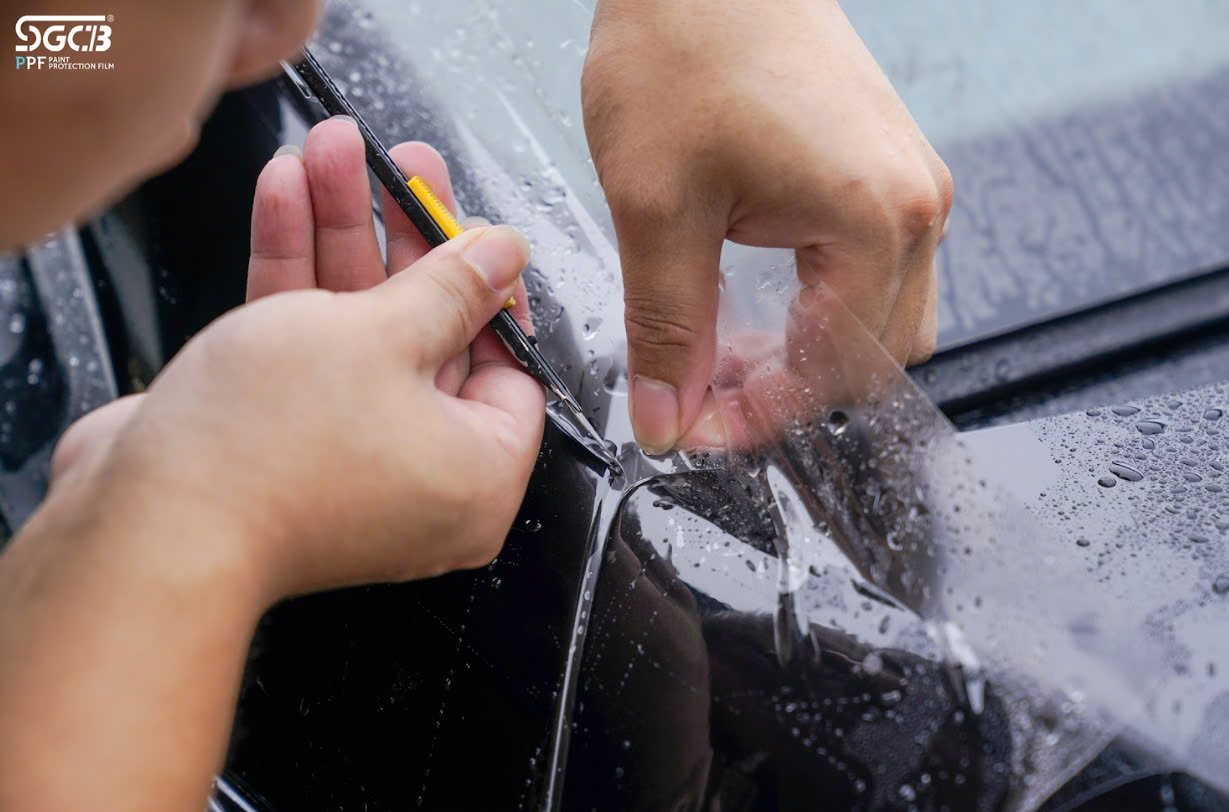 Carvis cam kết cung cấp sản phẩm PPF chính hãng, thi công tỉ mỉ đảm bảo thẩm mỹ và độ bền tối ưu.