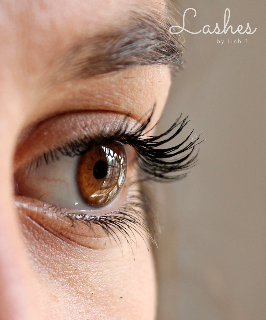 WHY SHOULD YOU GET EYELASH EXTENSIONS?