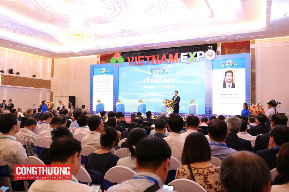 Ưu đãi thuế cho ngành công nghiệp ô tô Việt Nam kéo dài đến cuối năm 2027