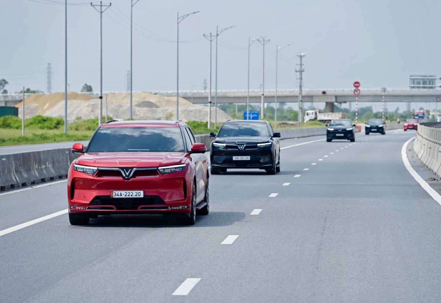 Mẫu SUV mới của VinFast xuất hiện tại Việt Nam: Dự đoán về phiên bản đặc biệt VF 9