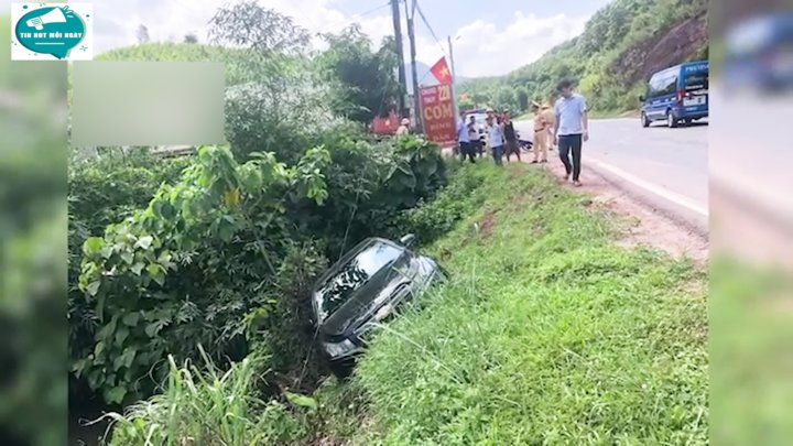 Tài xế ô tô con lạng lách trên cao tốc gây bức xúc, yêu cầu xử phạt nghiêm