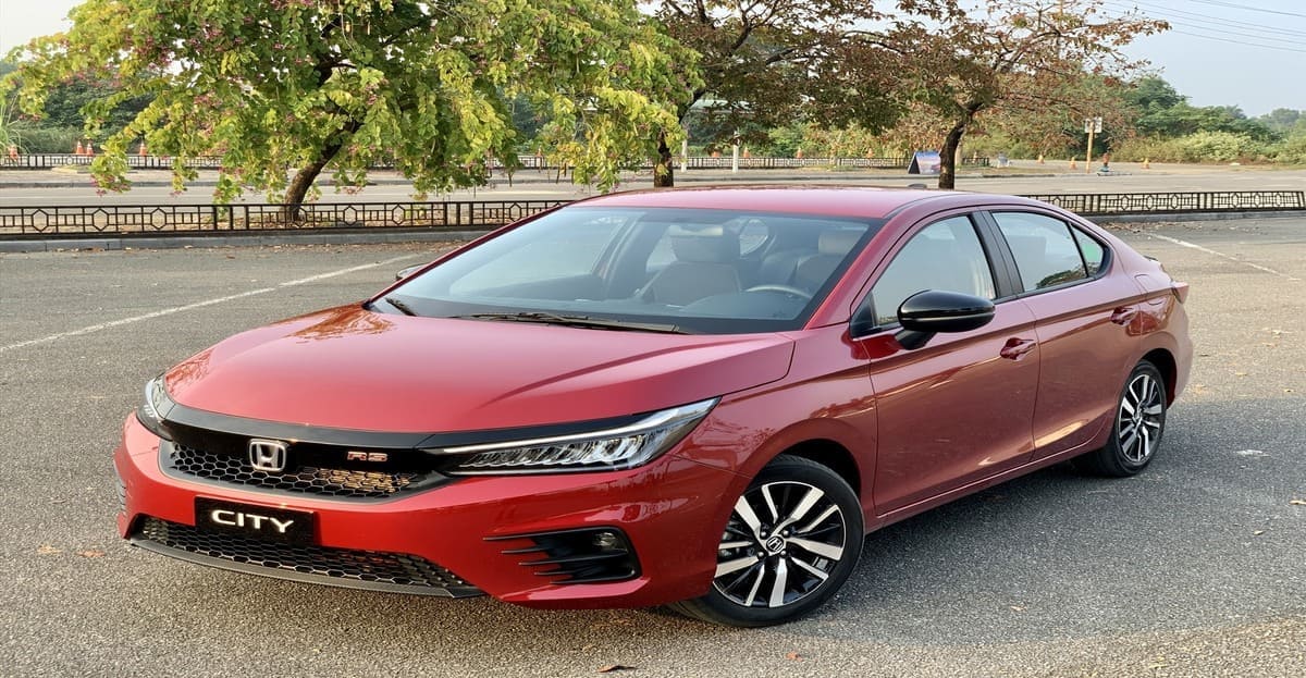 Sự Sụt Giảm Doanh Số Các Mẫu Sedan Hạng C Tại Việt Nam