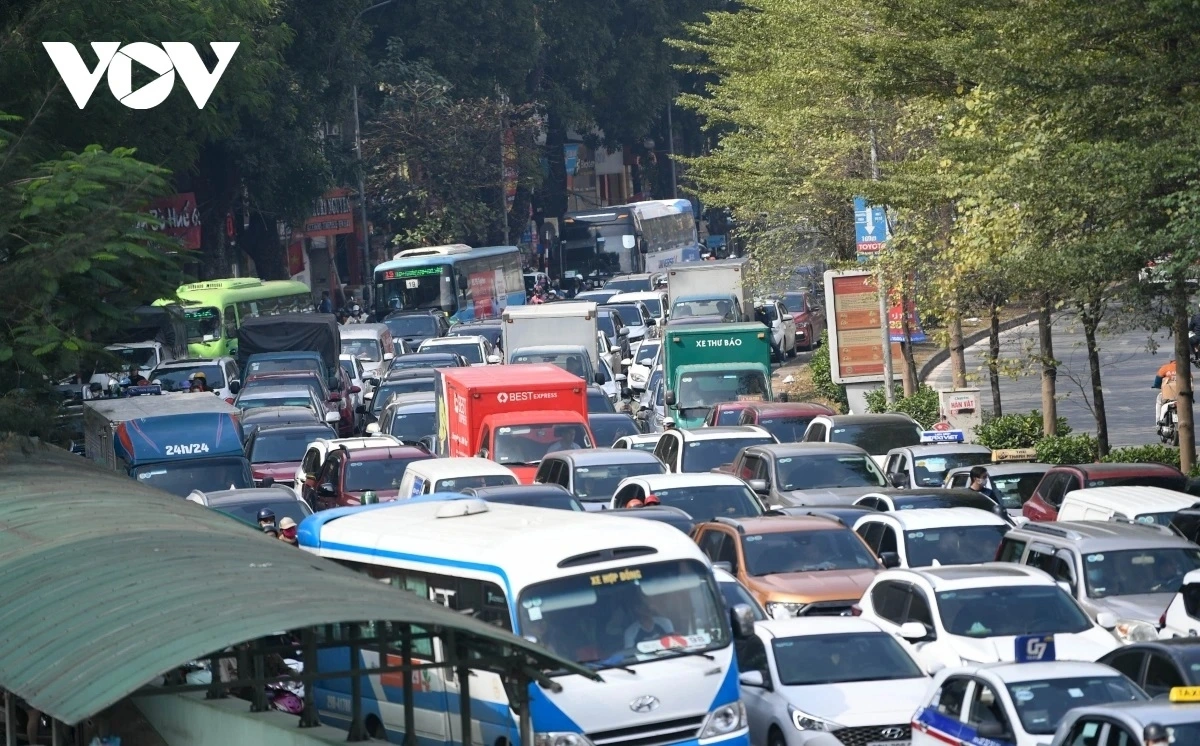 Kiểm Tra Xe Trước Mỗi Chuyến Đi: Những Điều Cần Lưu Ý Để Đảm Bảo An Toàn