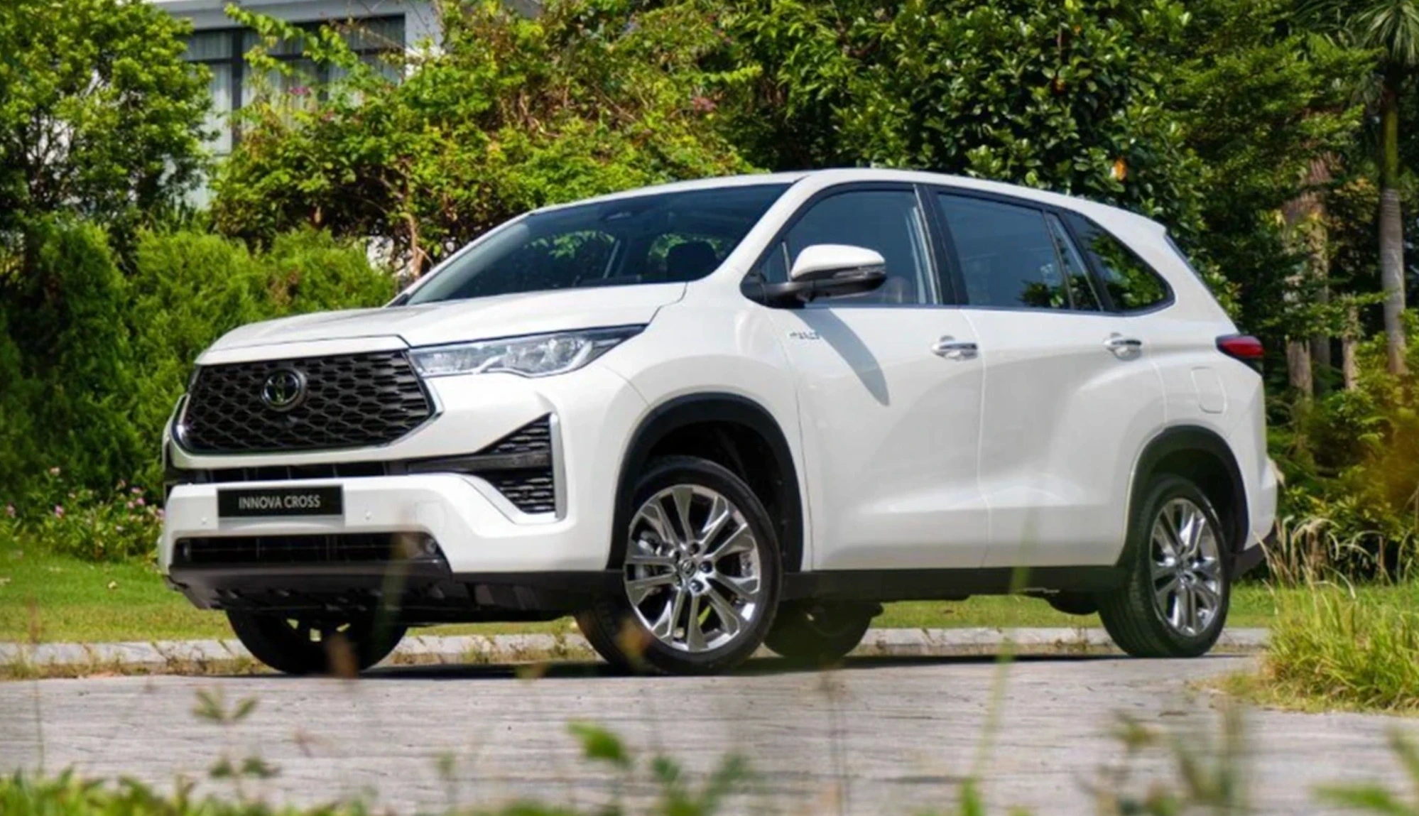 Top 10 ô tô bán ít nhất tại Việt Nam tháng 3 năm 2025: Honda Accord dẫn đầu danh sách