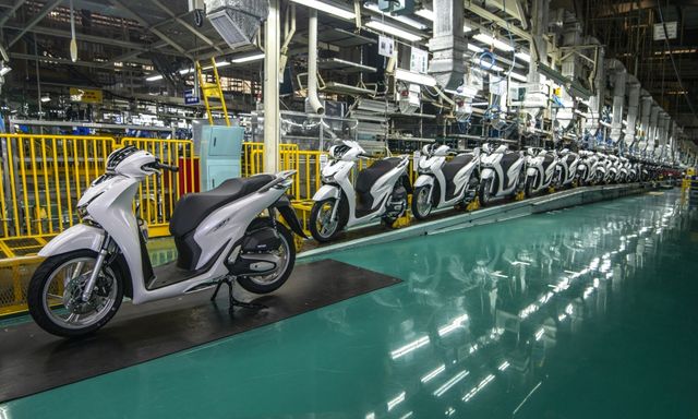 Thị Trường Xe Máy Việt Nam Tăng Trưởng Mạnh Mẽ Trong Nửa Đầu Năm 2025