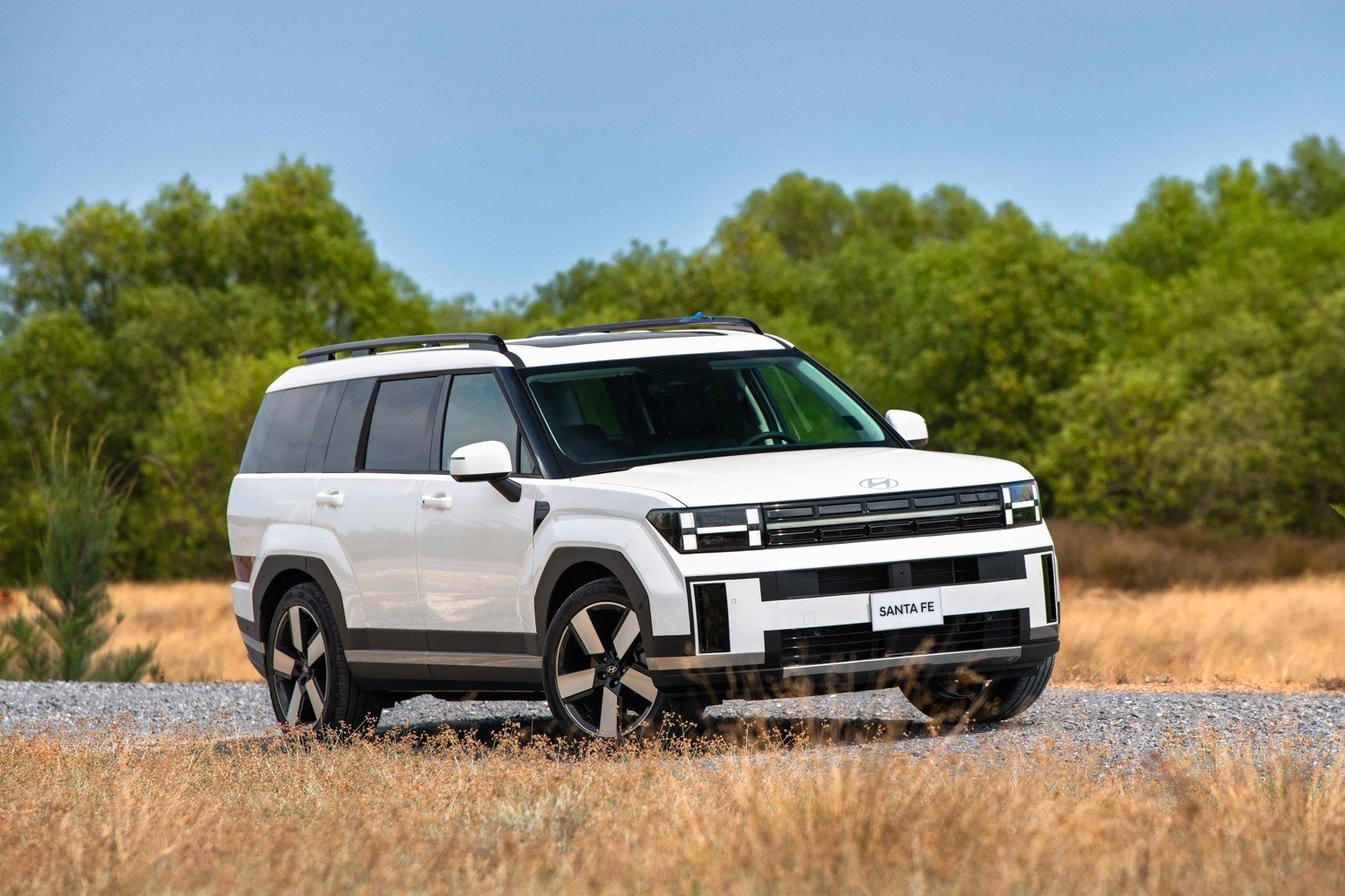 Làn Sóng Ô Tô Trung Quốc Tại Việt Nam: Chiến Lược Cạnh Tranh Mới Để Chinh Phục Khách Hàng