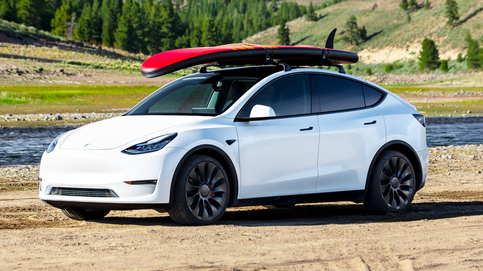 Tai nạn nghiêm trọng với Tesla Model Y tại Trung Quốc: Tài xế an toàn