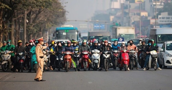 Cảnh Báo An Toàn Giao Thông: Bé Trai 5 Tuổi Bị Ô Tô Chèn Qua Ở Quý Châu
