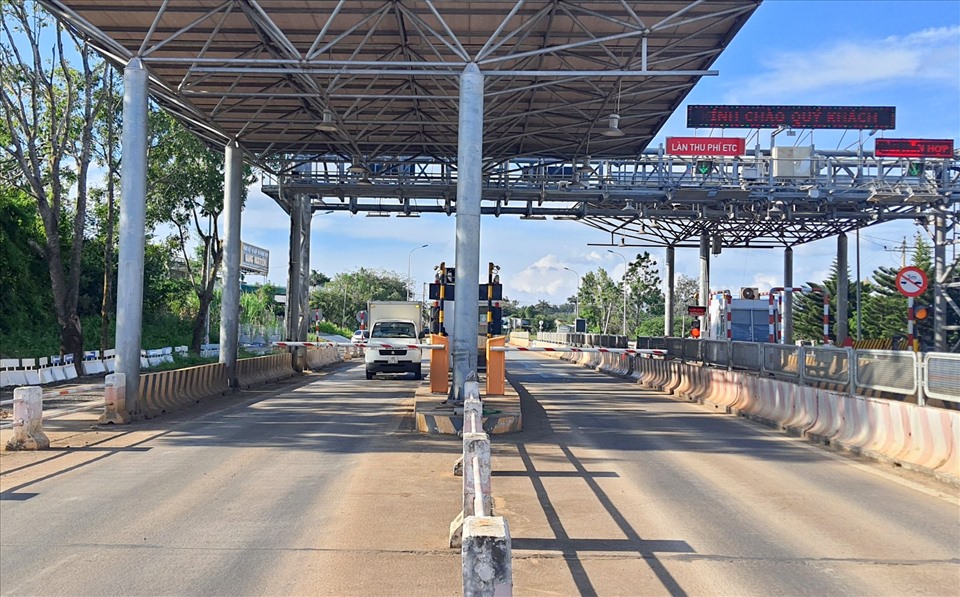 Tai Nạn Xe Tải Gây Chấn Động Tại Trạm Thu Phí Ở Ấn Độ