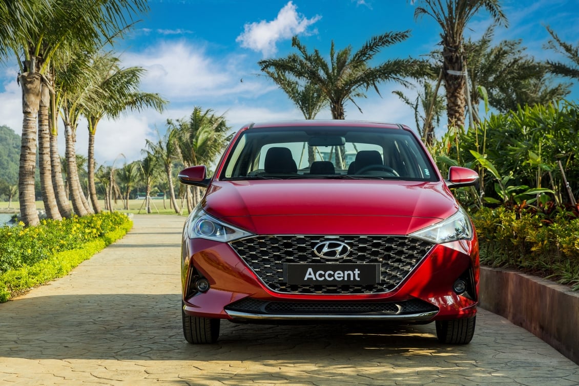 Sự Thụt Lùi Của Hyundai Santa Fe: Doanh Số Giảm Kỷ Lục Tại Thị Trường Việt Nam