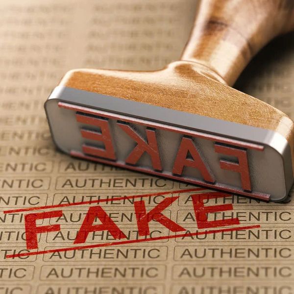 Phân biệt hàng nhái, hàng giả