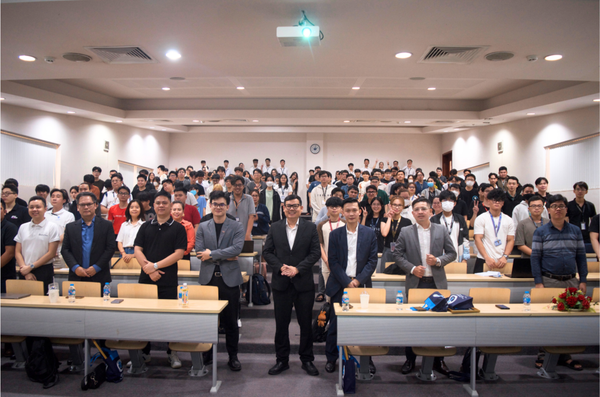 ABAII Unitour 15 Trường Đại học Quốc tế: Giải mã mức lương “khủng” ngành Blockchain và AI