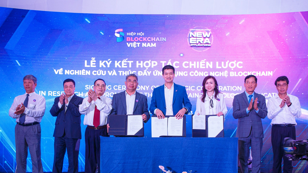 LỄ KỶ NIỆM 1 NĂM THÀNH LẬP HIỆP HỘI BLOCKCHAIN VIỆT NAM