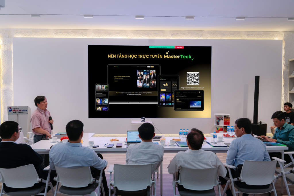 MasterTeck: Cơ hội đón sóng nghề nghiệp Blockchain và AI lương nghìn đô cho giới trẻ
