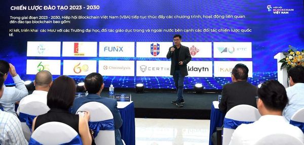 Đưa blockchain vào đào tạo chính quy