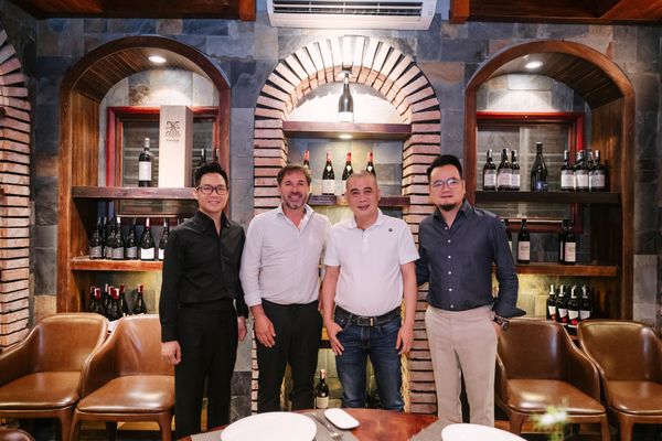 nhahangjoyplusphonghamruou