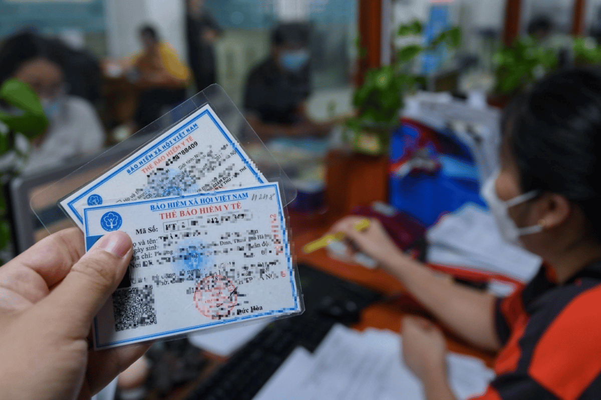 Người dân sử dụng bảo hiểm y tế là thiết yếu khi đi khám bệnh