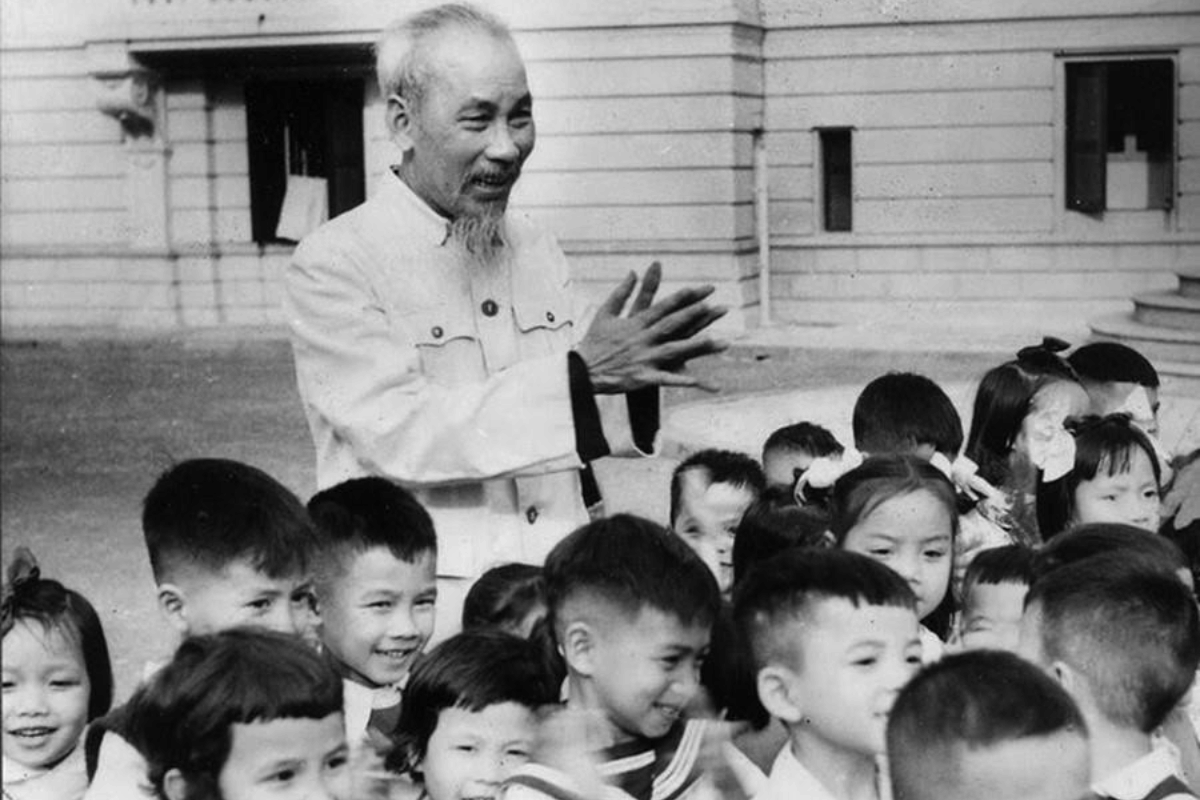 Ngày Quốc tế Thiếu nhi 1-6 – Hình ảnh trẻ em cười vui trong ngày lễ thiếu nhi